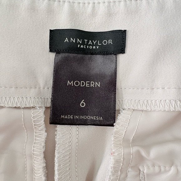 Ann Taylor Factory Modern Light Beige Pants - Picture 4 of 7